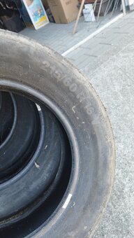 Letní pneu starší dot 215/60/16 - 2