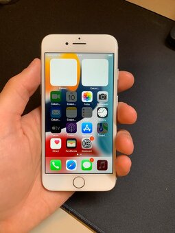 Apple iPhone 7 32GB Bílý - 2