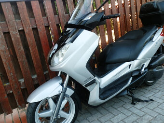 Yamaha X-Max 125 - 2