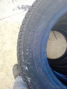 Zimní pneu - mini cooper 145/70R12 - 2