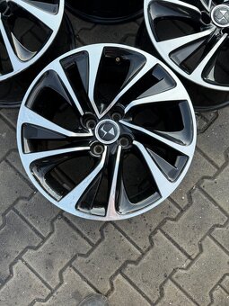 Alu DS Citroen 4x108r17 7,5J ET 29 - 2