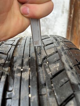 205x50R17 - 2