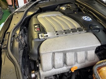 Volkswagen Passat B5.5 2.3 V5 - 2