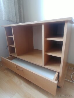 TV stolek - 2
