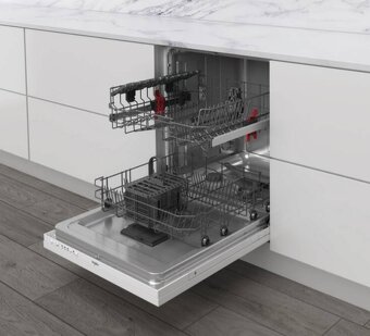 Whirlpool myčka 60cm vestavěná - 2