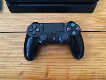 PlayStation 4 Slim PS4 500GB 2216a - 2