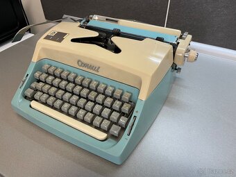 Psací stroj Consul s kufrem - 2