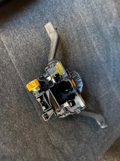 Passat b6 páčky směrovek a stěračů kroužek pod volantu - 2