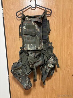 Taktická vesta + WADSN světlo + CO₂ zásobník set - 2