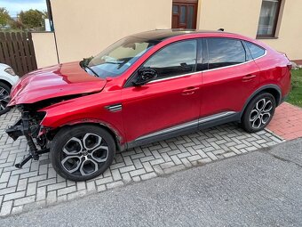 Renault Arkana bourané - 2