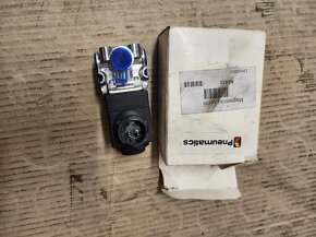 Renault Midlum magnetický ventil - 2