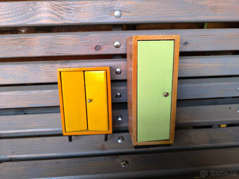 Staré hračky, dřevěný nábytek pro panenky,retro hračky - 2