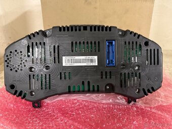 Panel přístrojů Škoda Octavia II - 2