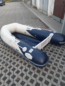 Člun Honda + motor Honda SLEVA - 2