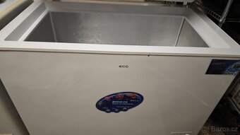 Prodám velký pultový mrazák - 2