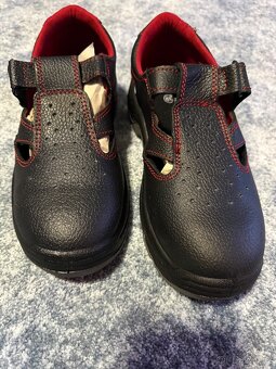 Pracovni obuv vel.39 - 2