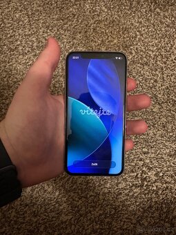 Apple iPhone 11 Pro - 2