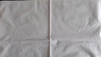 Vyšívané povlaky na polštáře - 2