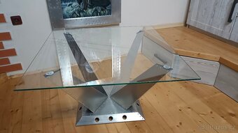 Konferenční stolek - 2