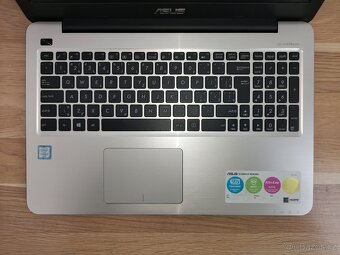 Notebook Asus X556U, 2 GB grafika - 2