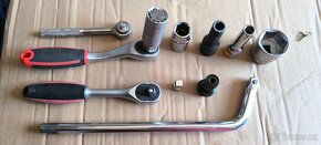 různé ráčny a ořechy - 2