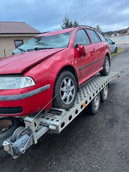 Škoda Octavia na náhradní díly - 2