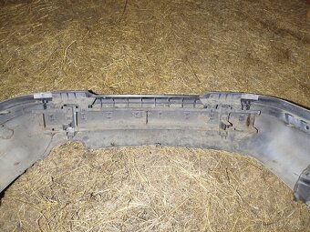 Zadní nárazník Volvo V40 rok 1998 - 2