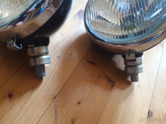 Světla Tatra 111, Praga V3S - 2