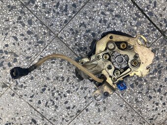 VSTŘIKOVACÍ ČERPADLO LUCAS - 2