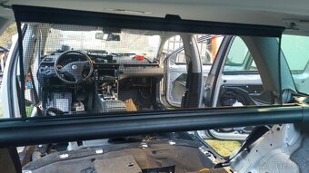 VW passat b6 combi roletová mríž do  kufru - 2