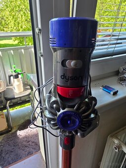 DYSON V 8 ABSOLUTE - 2