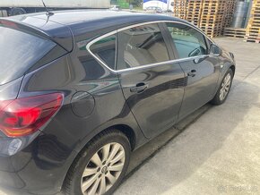 OPEL ASTRA J (1.7 CDTI 92KW) 2010 - 2