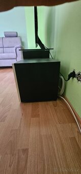 Stolek pod TV - 2