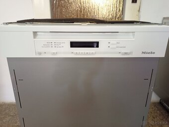 Myčka nádobí Miele G 6300 SCi - 2