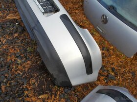 Zadní nárazník VW Golf IV HB - LB7Z - 2