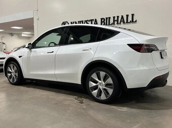 Tesla Model Y Long Range AWD rok 2021 - 2
