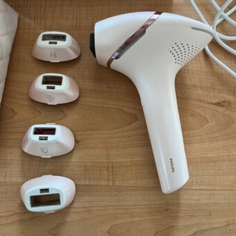 Philips Lumea IPL 9900 - 2