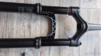 Rock Shox Revelation RC; Air; 130 STR - 2