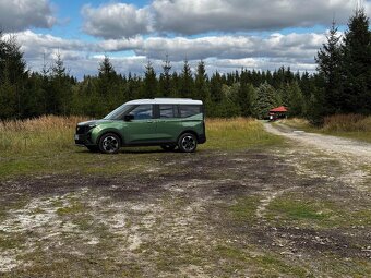 Ford Tourneo Courier 2024 (automat) - 2