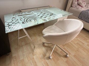 Psací stůl IKEA se skleněnou deskou, podstavcem a židlí - 2
