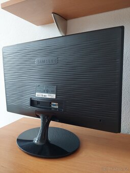 Samsung S22A300N - 2