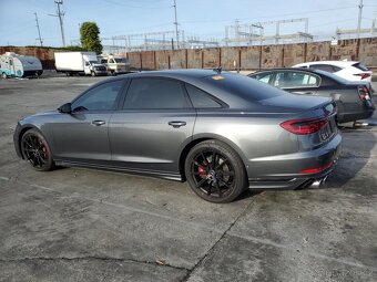 2022 Audi S8 4.0L All wheel drive - 2