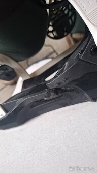 Snowboard a helma - 2