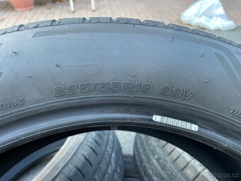 Bridgestone Alenza 001 . 225/55R19 - 2