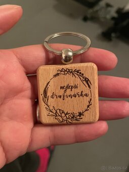 Dřevěné klíčenky - 2