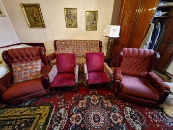 Starožitná masiv rozkládací pohovka a křesla - 2