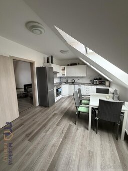 Pronájem bytu 3+kk 93 m2 - 2