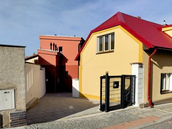 Majitel nabízí k dlouhodobému pronájmu dva nové byty 3+kk v - 2