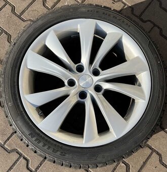 Tesla Alu kola R19 - 2