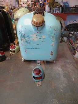 Predám diely Jawa 550,555 modre - 2